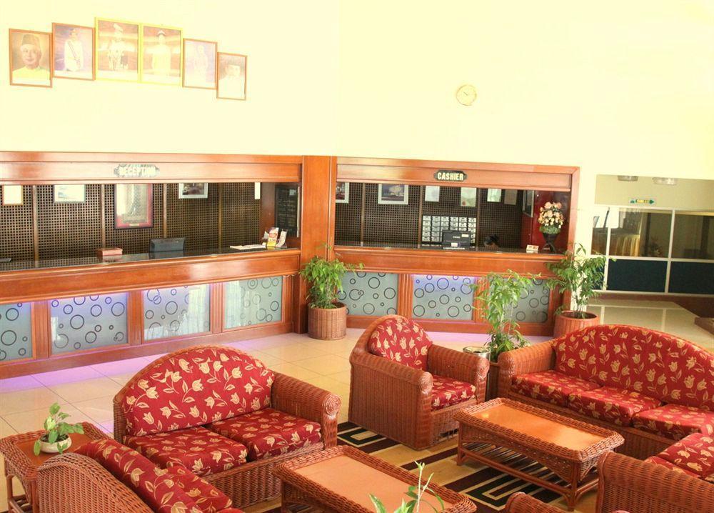 Oyo 89693 Perkasa Hotel Keningau Near Hospital Keningau Exterior foto
