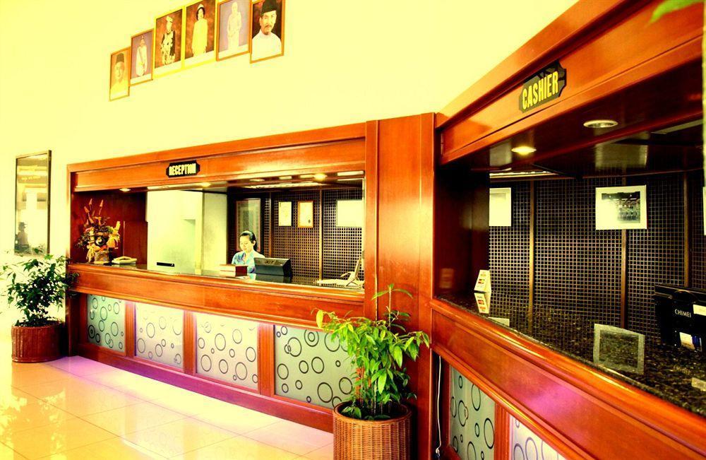 Oyo 89693 Perkasa Hotel Keningau Near Hospital Keningau Exterior foto